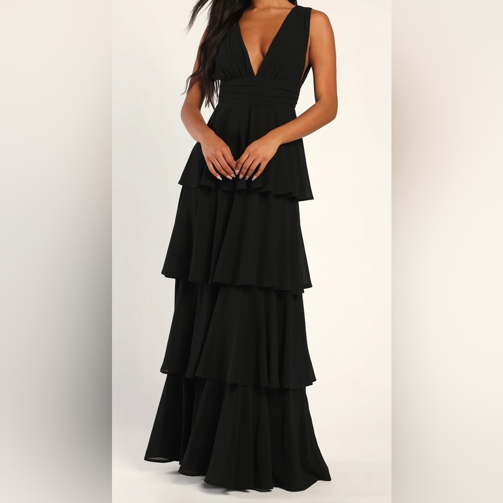 NWT Lulus Amazing Evening Black Tiered Maxi Dress